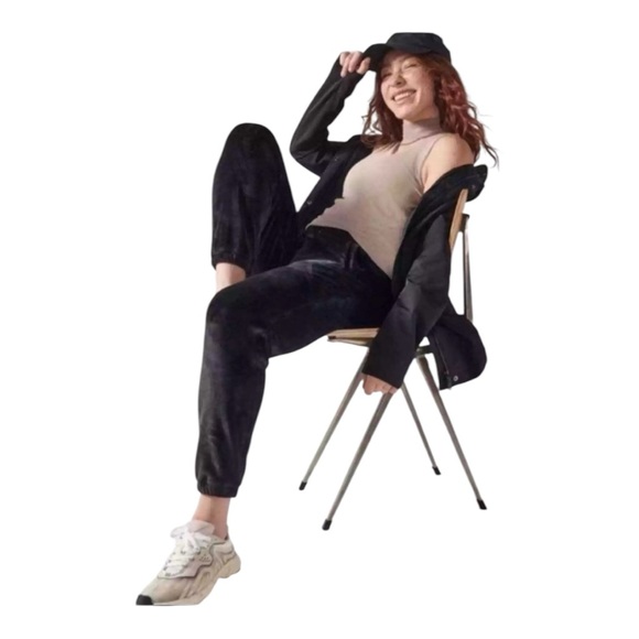 ATHLETA | Cozy Karma Recover Jogger in Black Plush Fleece, Size Small - Picture 3 of 9